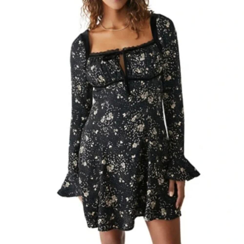 Free People Black and Tan Floral Tess Mini Dress Bell Sleeves Size Large $128